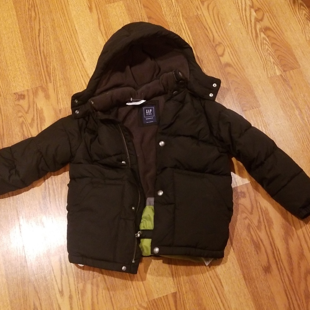 Boys size 8 Gap puffer jacket
